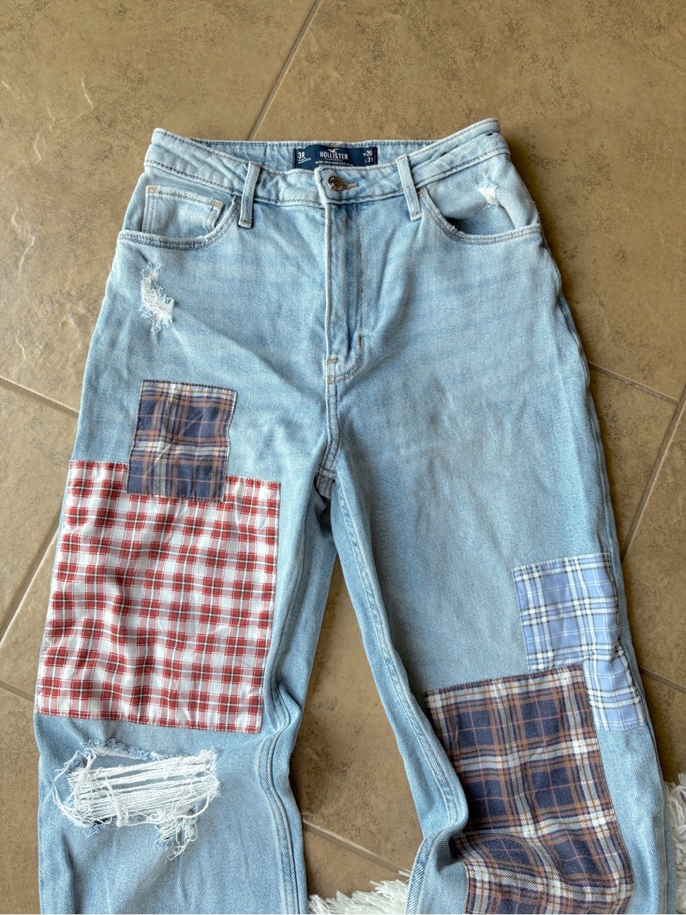 Hollister Patchwork Jeans • Size 3